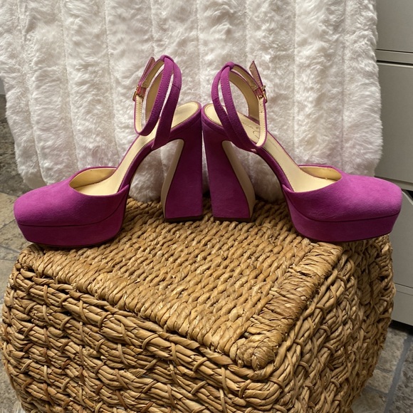 Jessica Simpson Deirea Size: 7.5 Worn only once                Like New - Picture 7 of 8